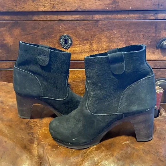 Sanita black clogs size39 #450111. Fantastic condition - Picture 3 of 8